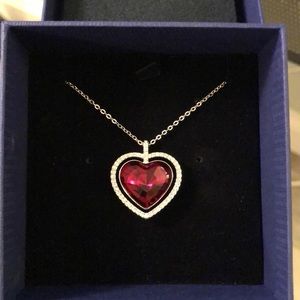 Swarovski Crystal red pink heart necklace new!